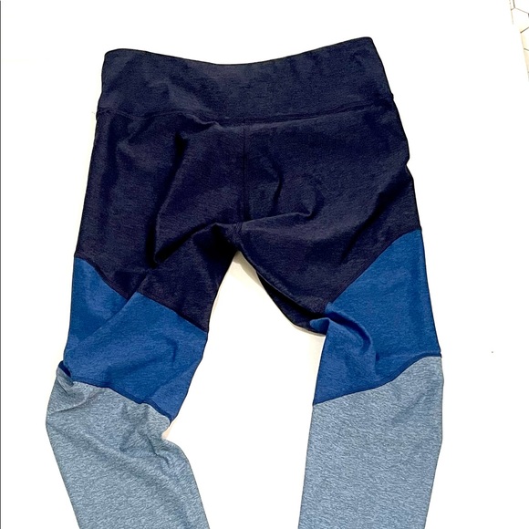 Outdoor Voices Women’s Athletic Leggings Medium Colorblock - Picture 2 of 4